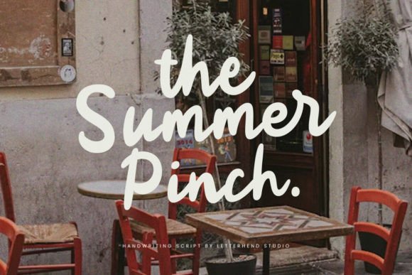 The Summer Pinch Font for Editorial Design